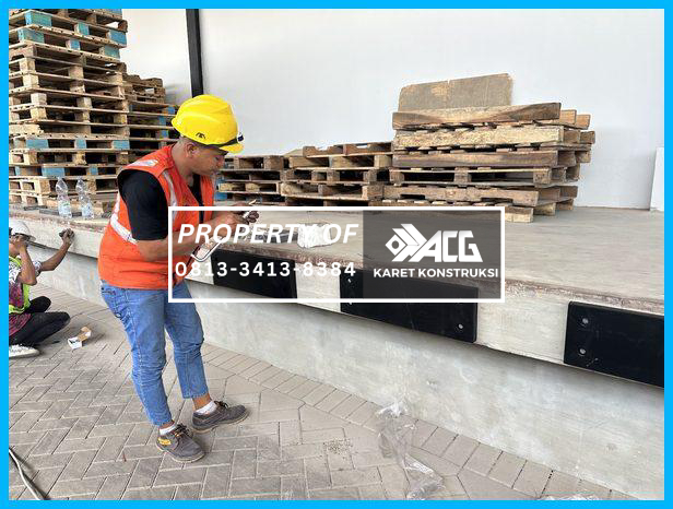 Rubber Loading Dock Tipe Custom